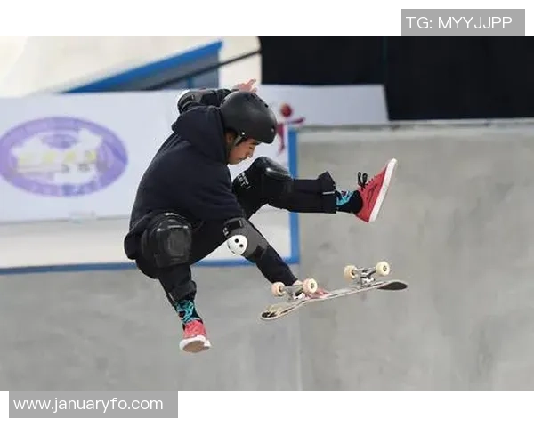 深圳滑板队技术飞跃再创新高引领全国滑板新潮流